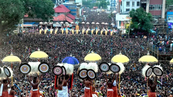 TRISSUR POORAM